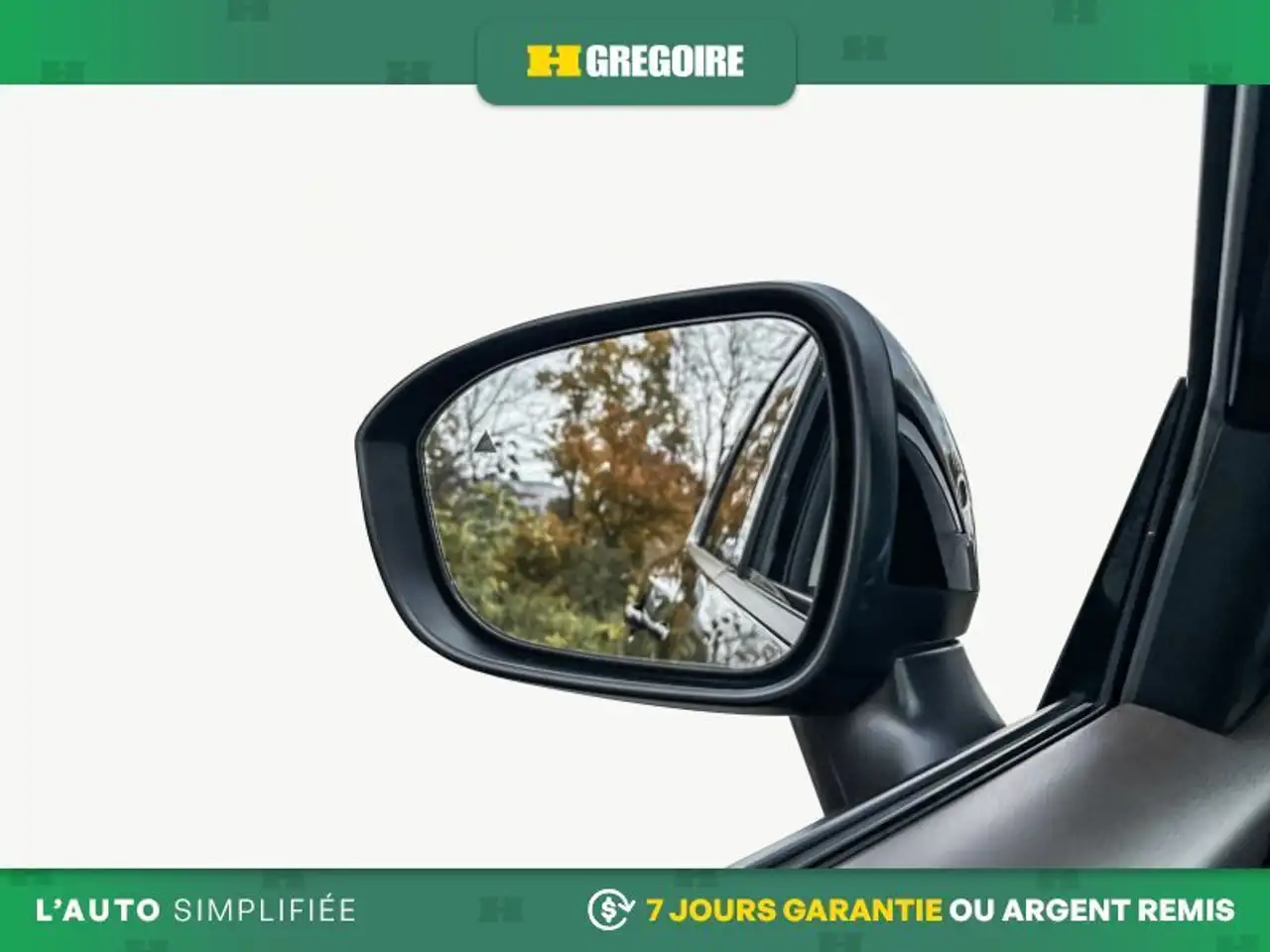 Nissan Rogue fotografie Nissan Rogue