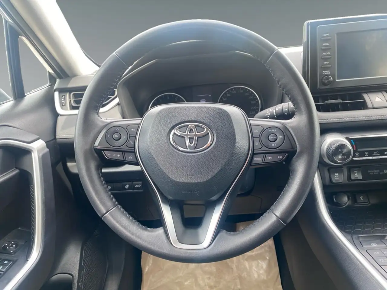 Toyota RAV 4 photo Toyota RAV 4