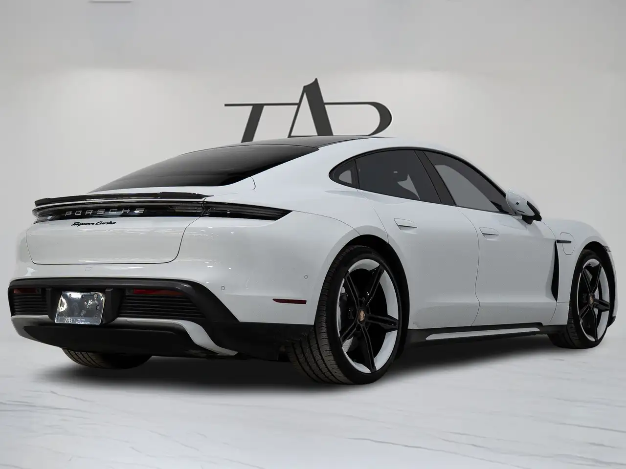 Porsche Taycan photo Porsche Taycan