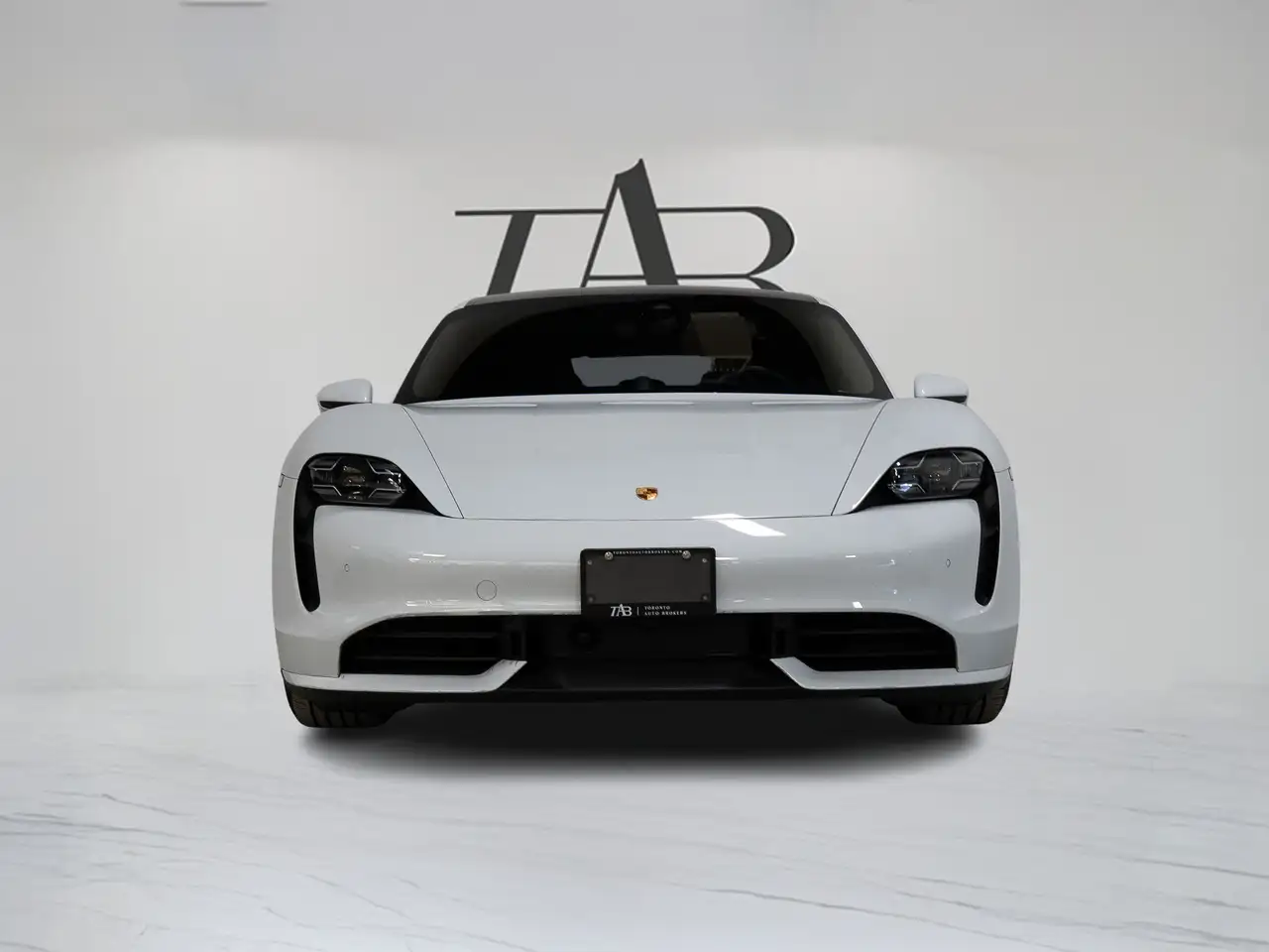 Porsche Taycan photo Porsche Taycan