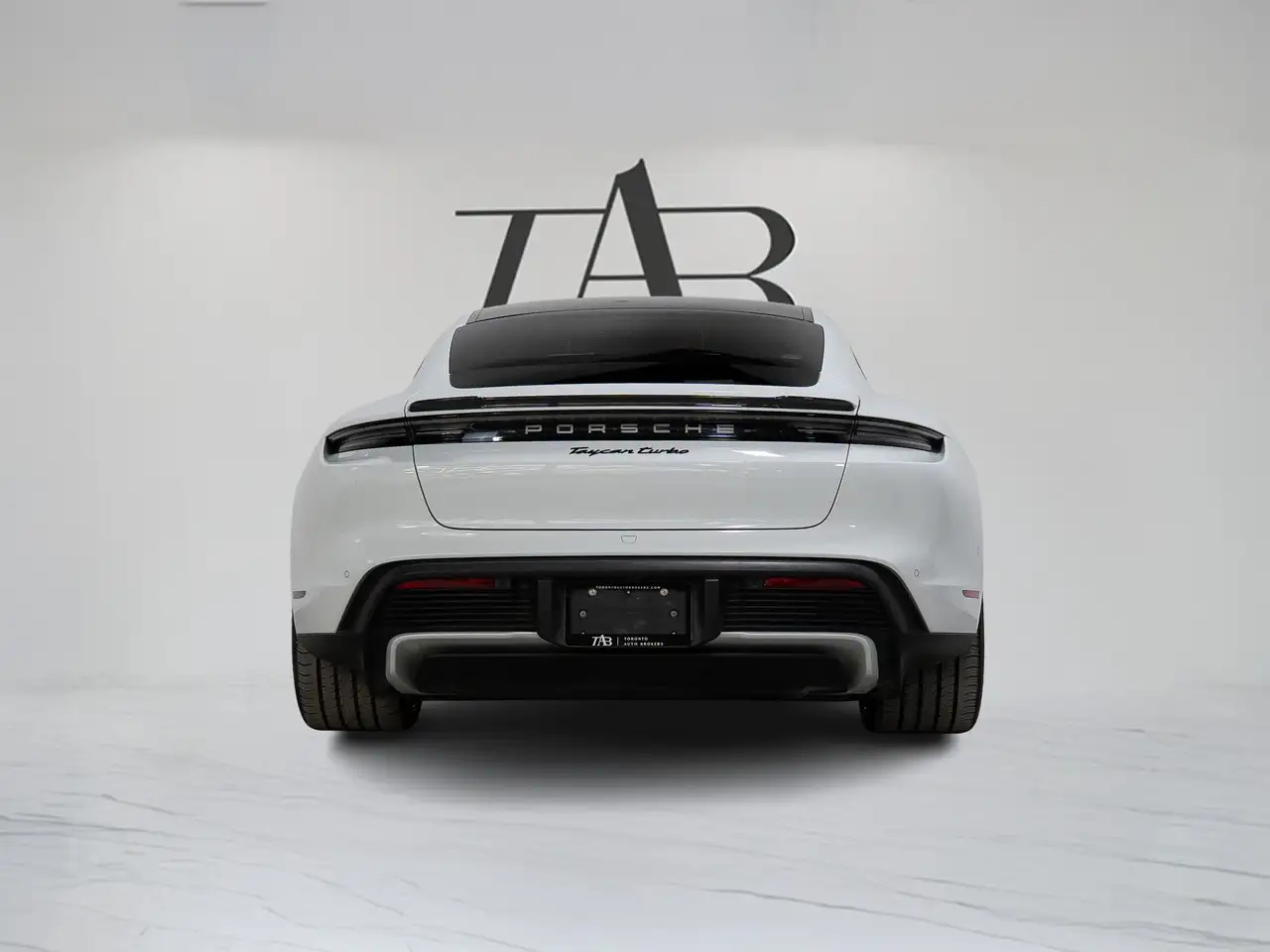Porsche Taycan photo Porsche Taycan