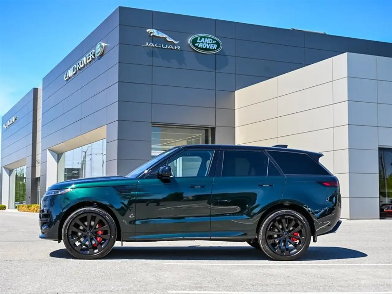 Land Rover Range Rover Sport снимка Land Rover Range Rover Sport