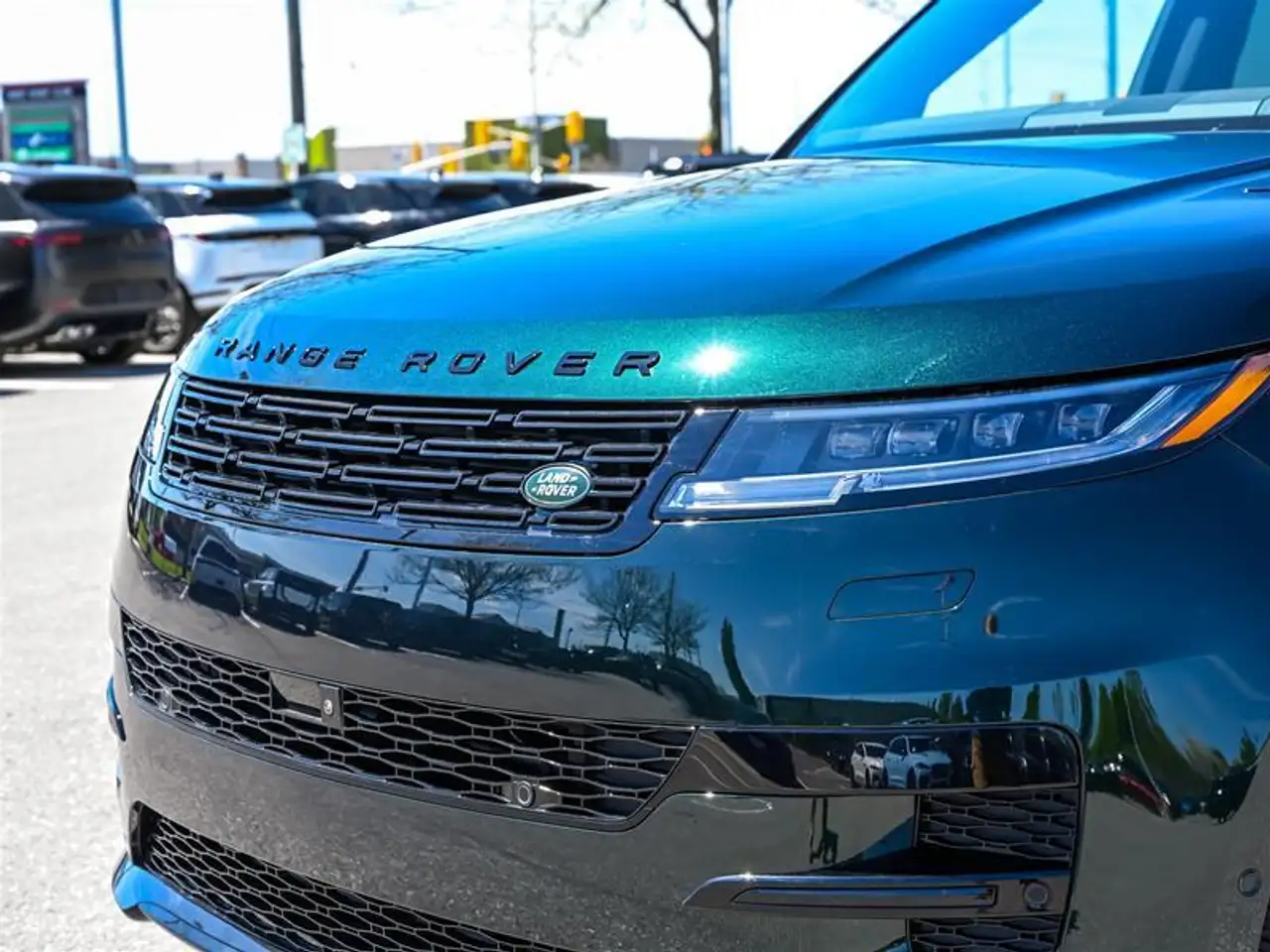 Land Rover Range Rover Sport снимка Land Rover Range Rover Sport