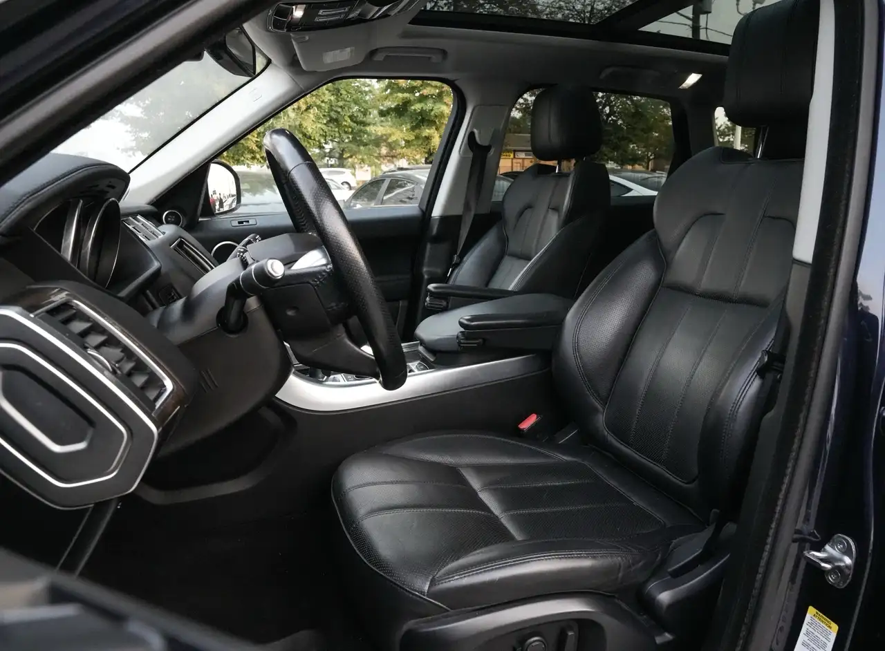 Land Rover Range Rover Sport снимка Land Rover Range Rover Sport