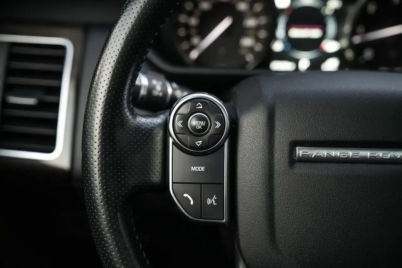 Land Rover Range Rover Sport снимка Land Rover Range Rover Sport
