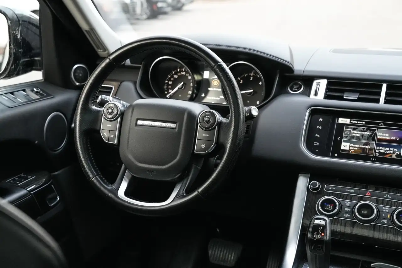 Land Rover Range Rover Sport снимка Land Rover Range Rover Sport