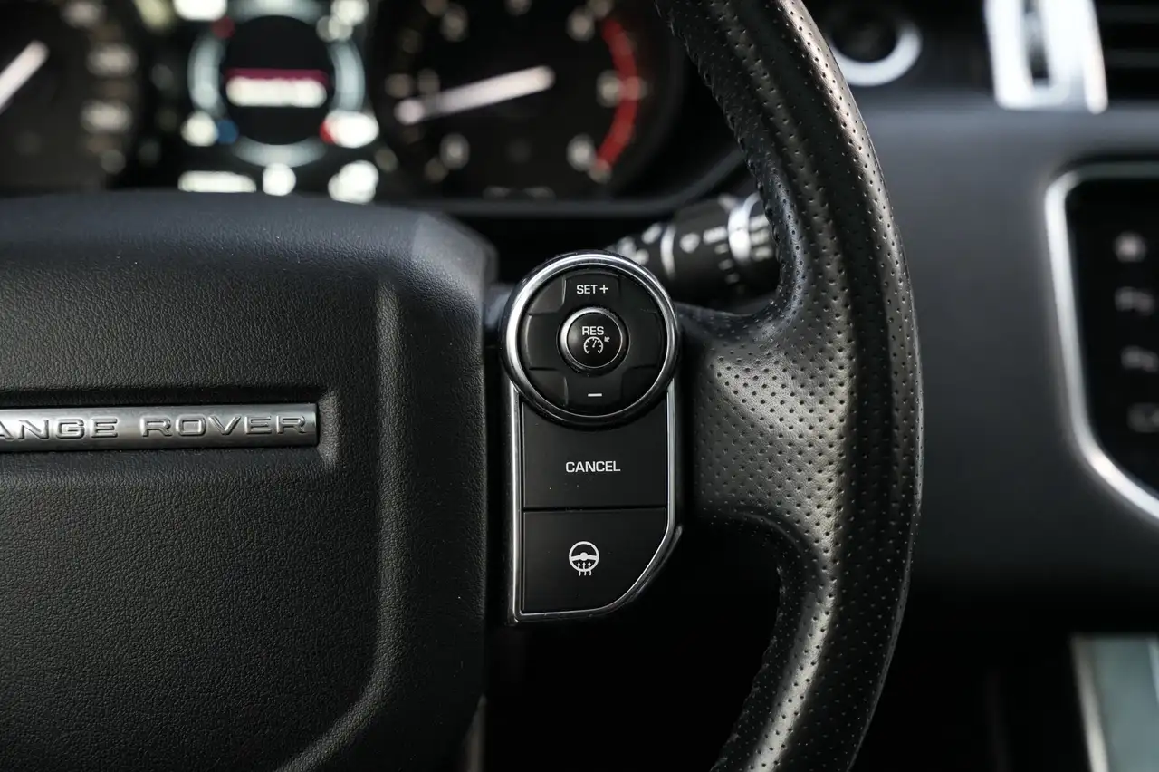 Land Rover Range Rover Sport снимка Land Rover Range Rover Sport