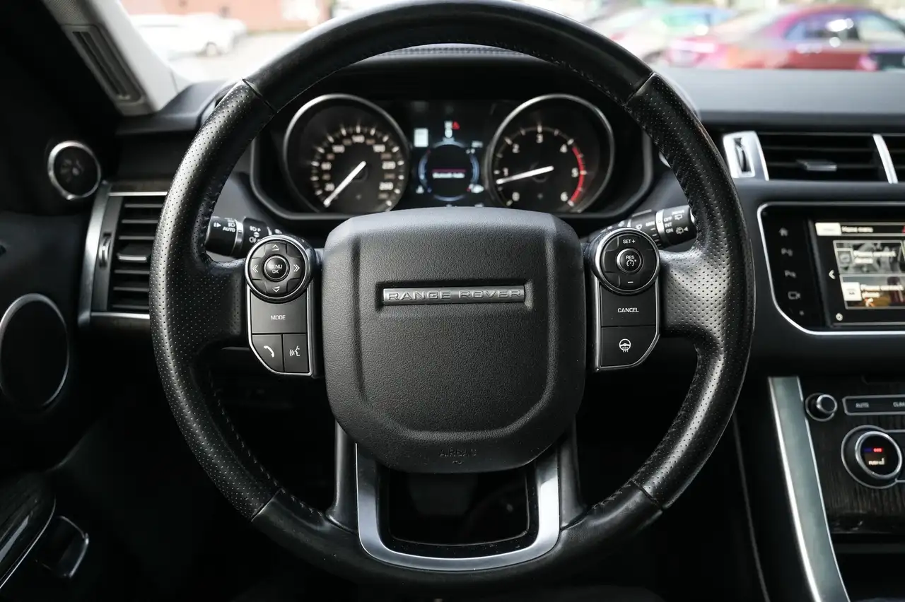 Land Rover Range Rover Sport снимка Land Rover Range Rover Sport