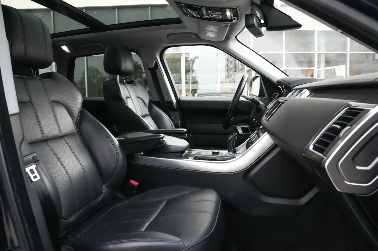 Land Rover Range Rover Sport снимка Land Rover Range Rover Sport