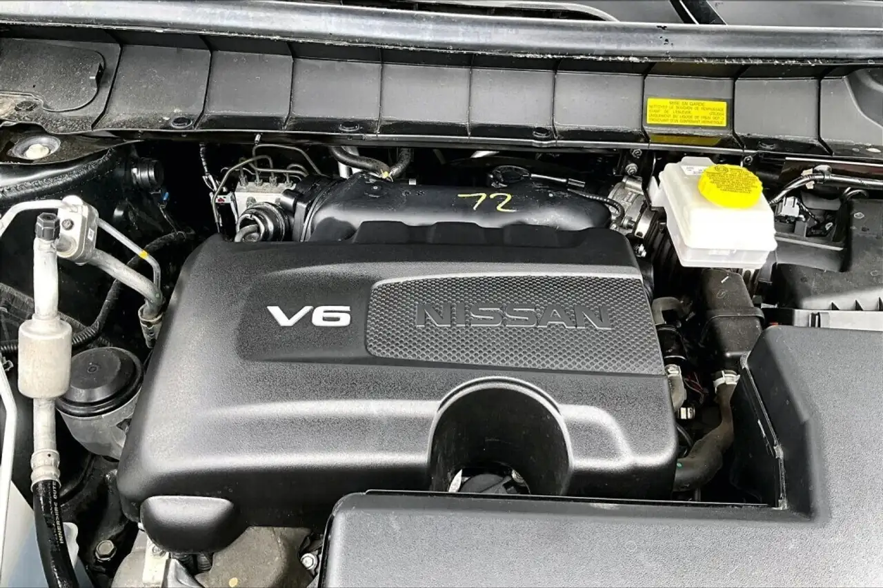 Nissan Pathfinder photo Nissan Pathfinder