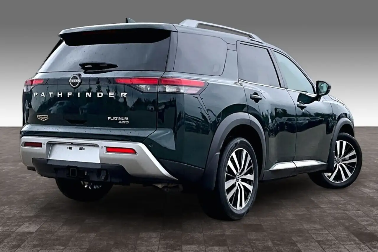 Nissan Pathfinder photo Nissan Pathfinder