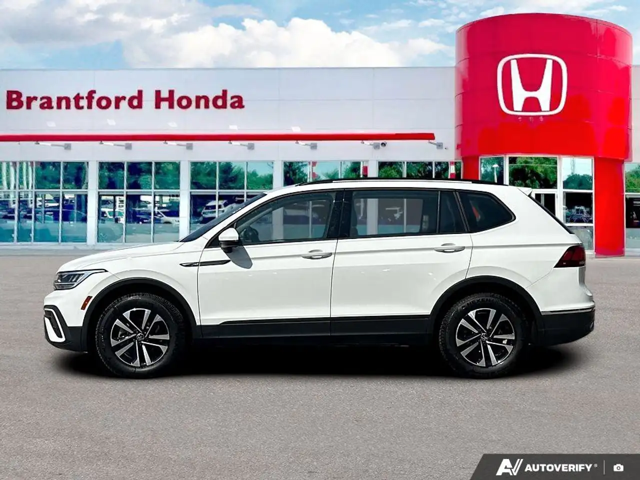 Volkswagen Tiguan снимка Volkswagen Tiguan