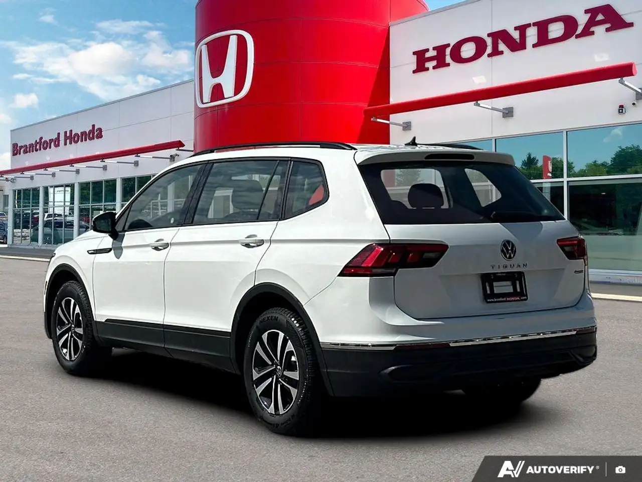 Volkswagen Tiguan снимка Volkswagen Tiguan