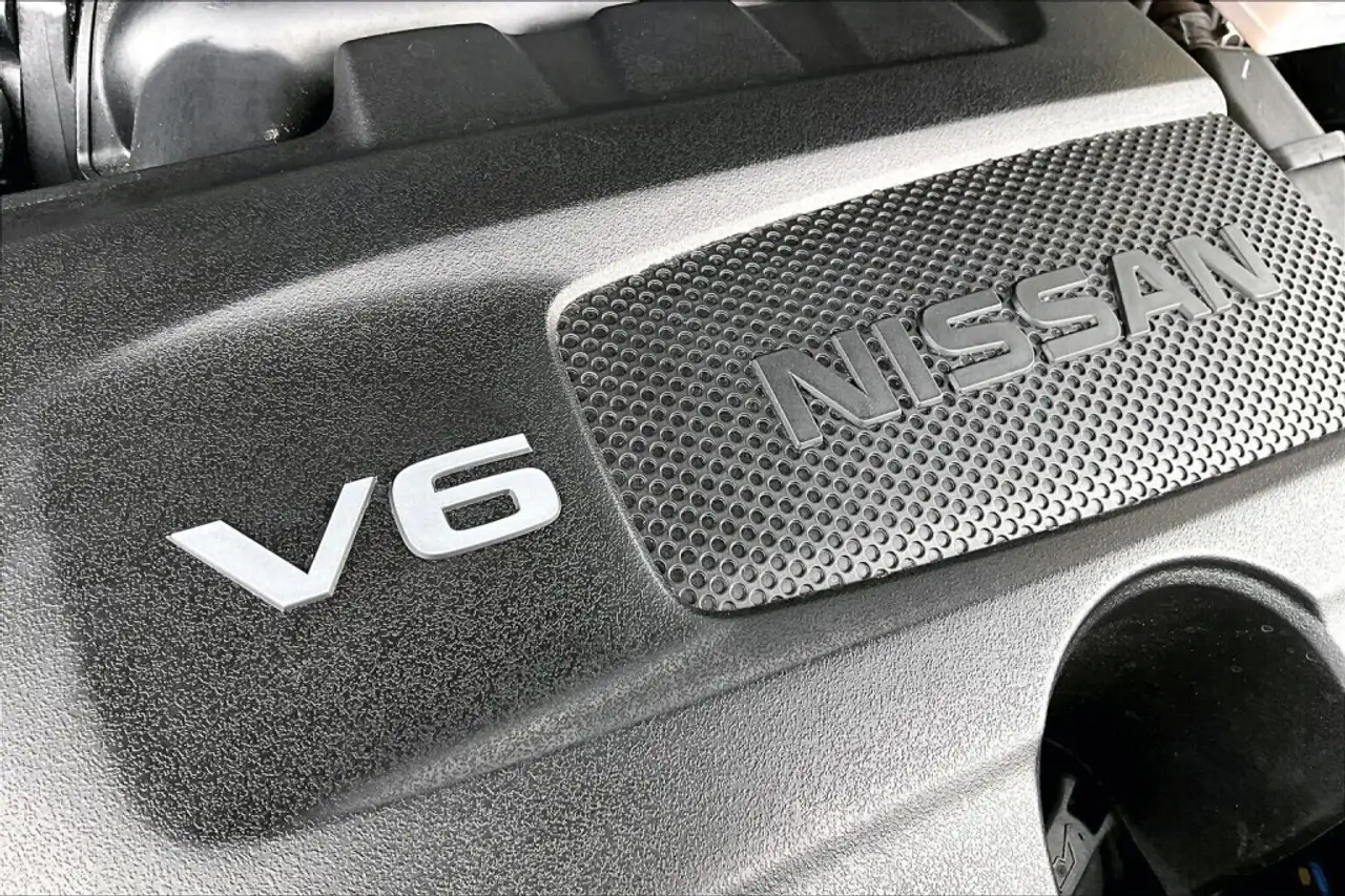 Nissan Pathfinder photo Nissan Pathfinder