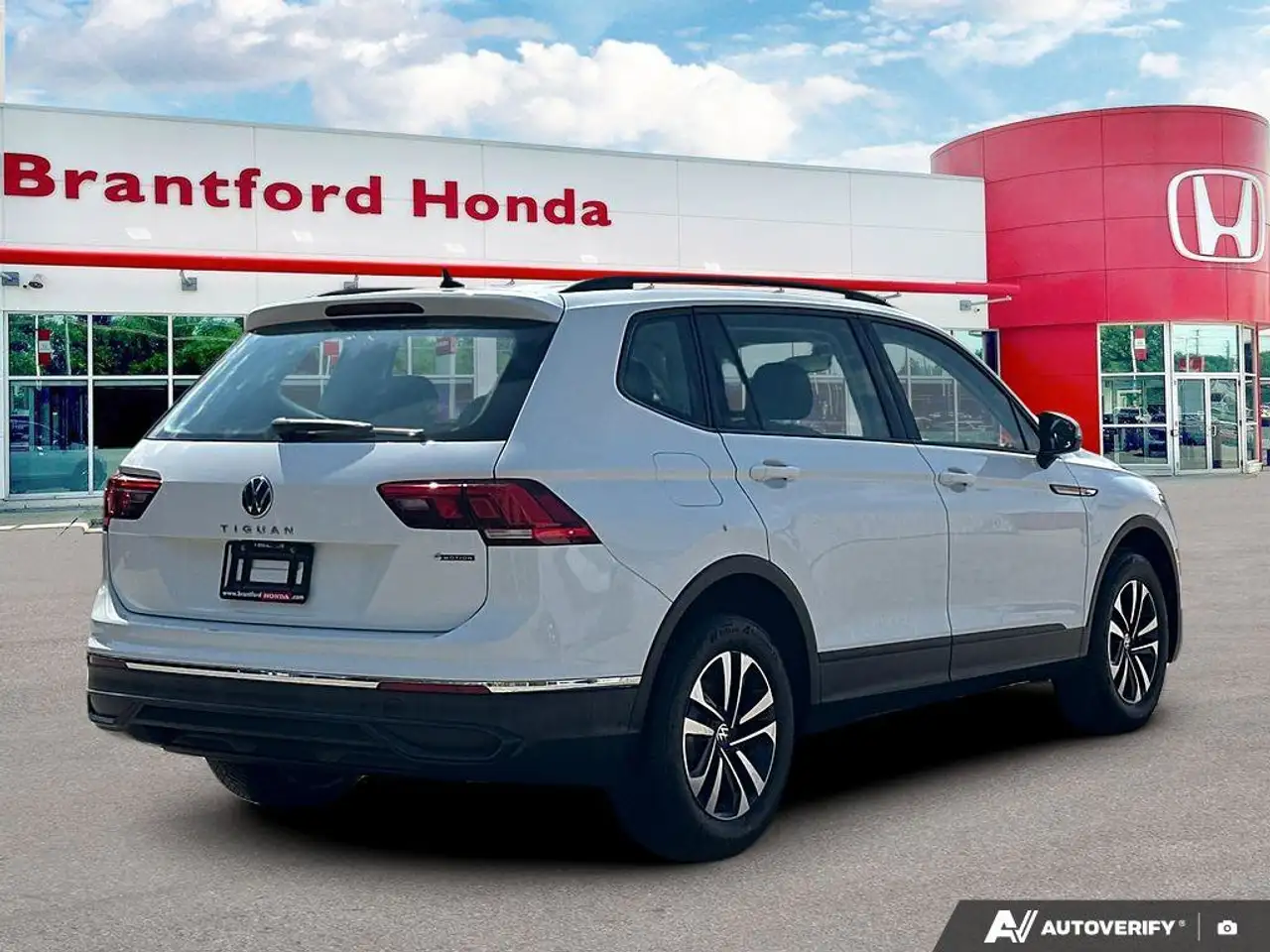 Volkswagen Tiguan снимка Volkswagen Tiguan