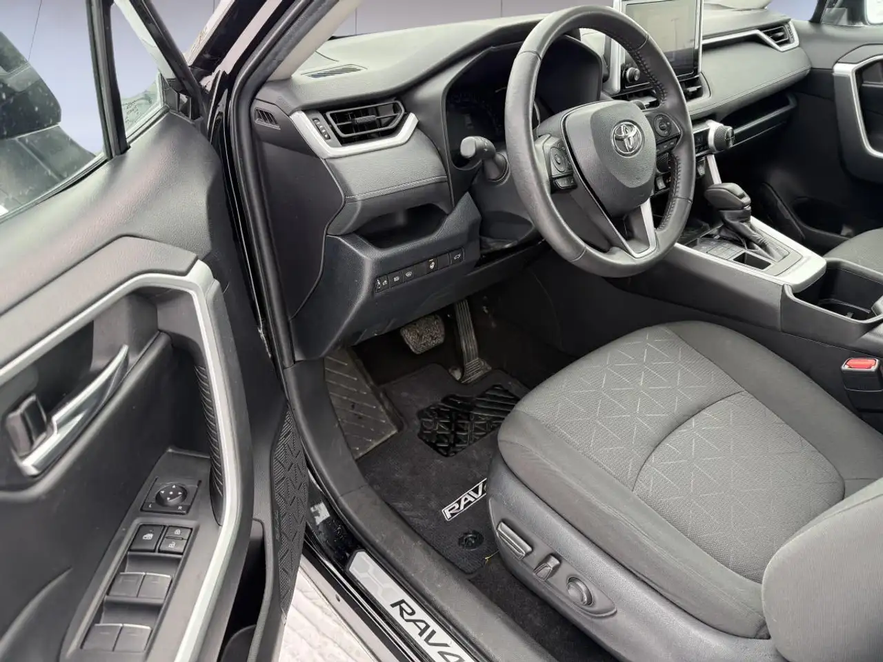 Toyota RAV 4 photo Toyota RAV 4