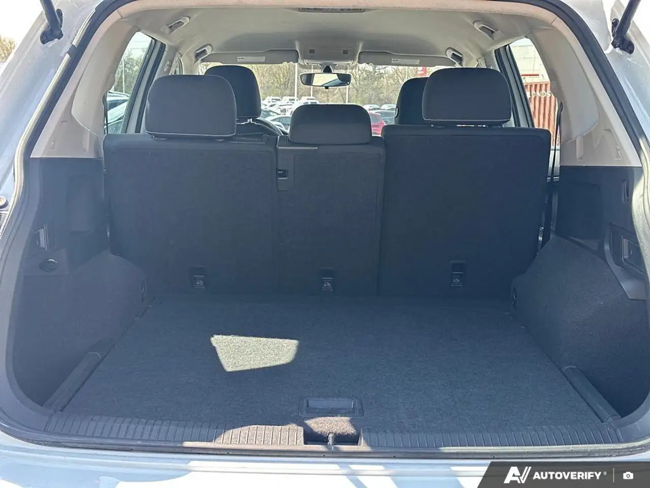 Volkswagen Tiguan снимка Volkswagen Tiguan