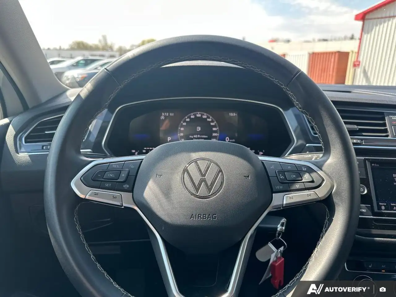 Volkswagen Tiguan снимка Volkswagen Tiguan
