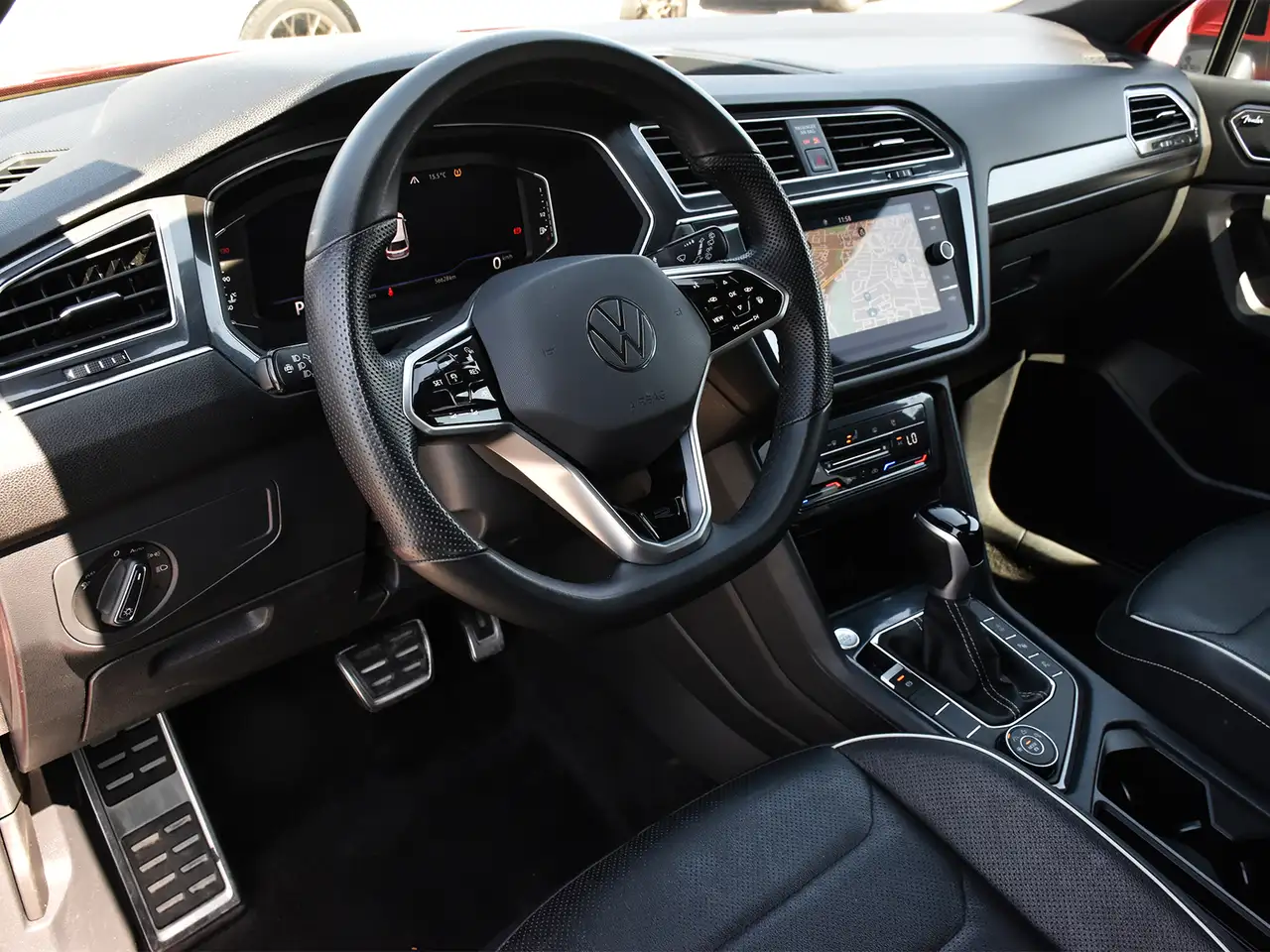 Volkswagen Tiguan снимка Volkswagen Tiguan