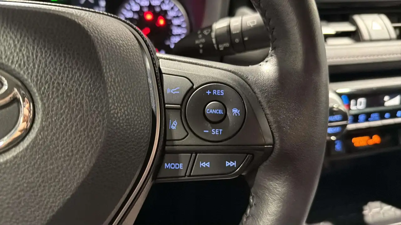 Toyota RAV 4 снимка Toyota RAV 4