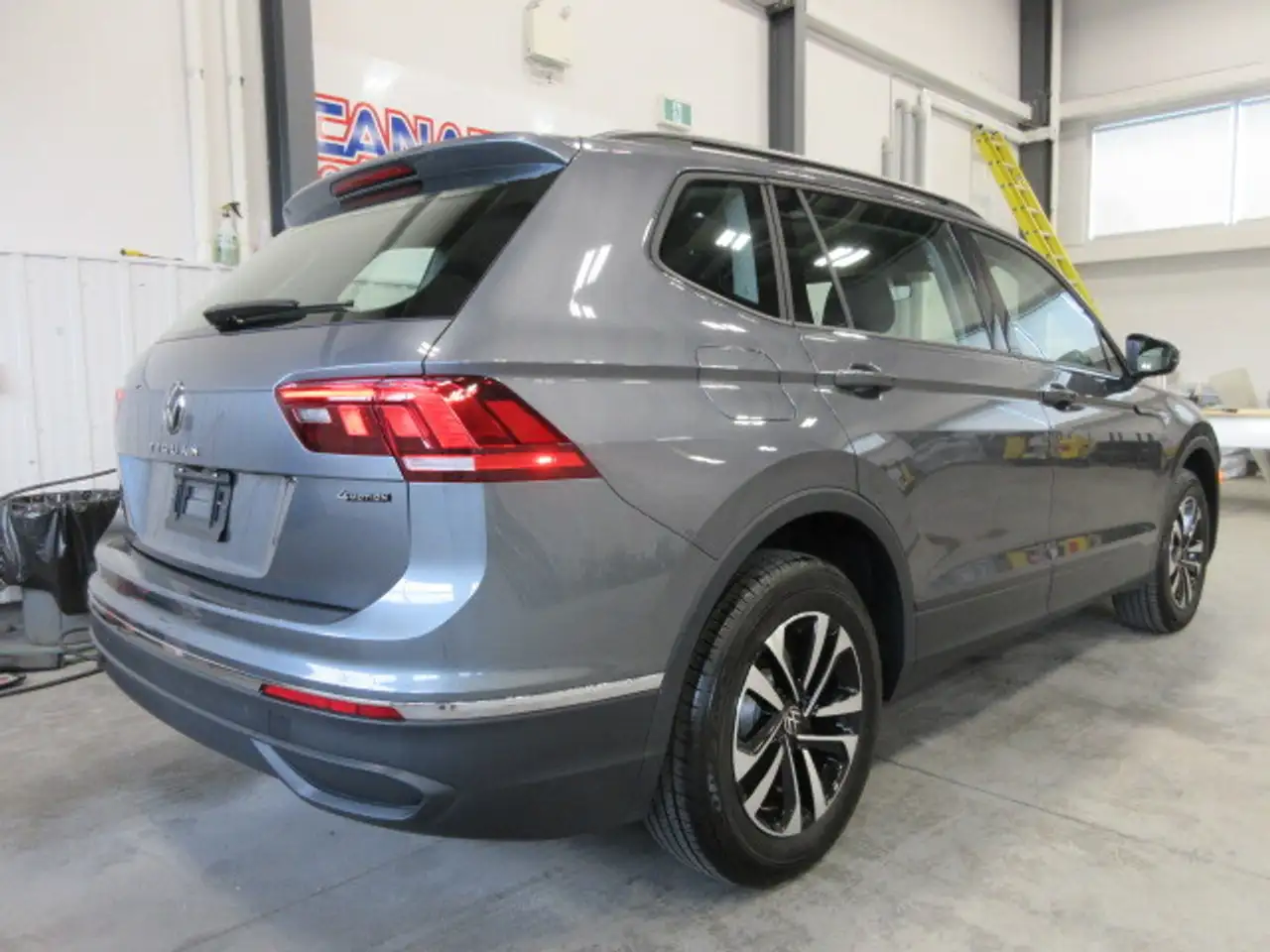 Volkswagen Tiguan снимка Volkswagen Tiguan