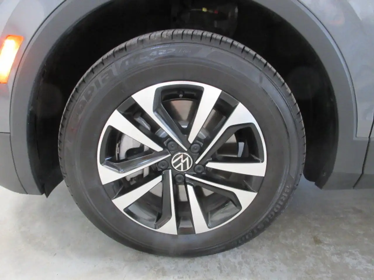 Volkswagen Tiguan снимка Volkswagen Tiguan