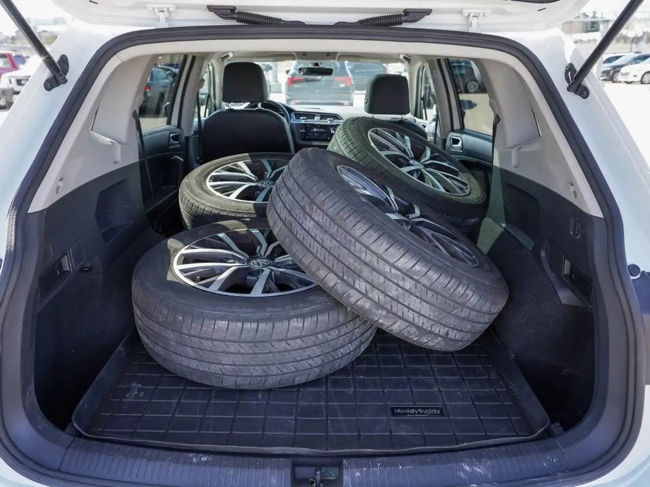 Volkswagen Tiguan снимка Volkswagen Tiguan