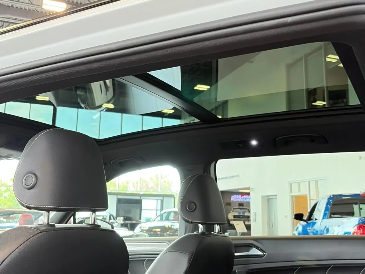 Volkswagen Tiguan снимка Volkswagen Tiguan