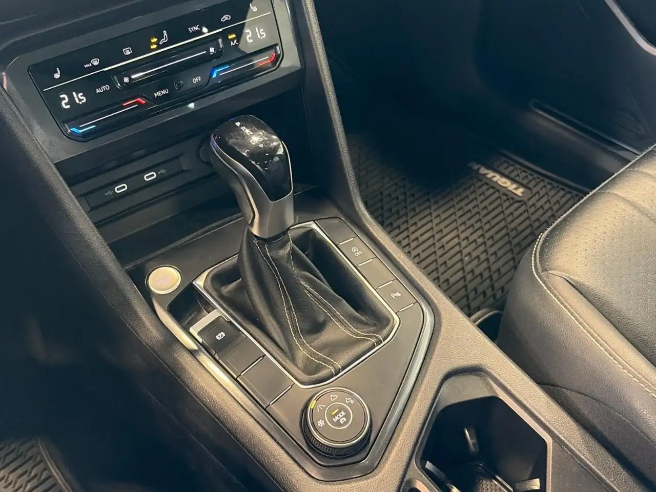 Volkswagen Tiguan снимка Volkswagen Tiguan