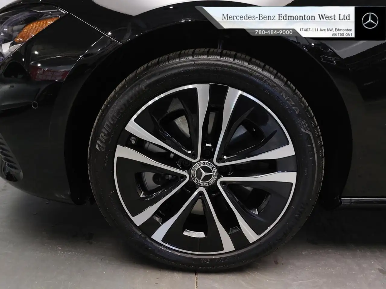 Mercedes-Benz CLA снимка Mercedes-Benz CLA
