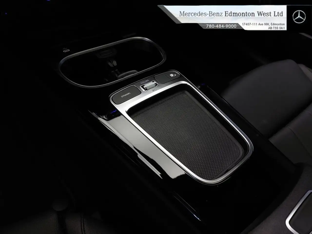 Mercedes-Benz CLA снимка Mercedes-Benz CLA