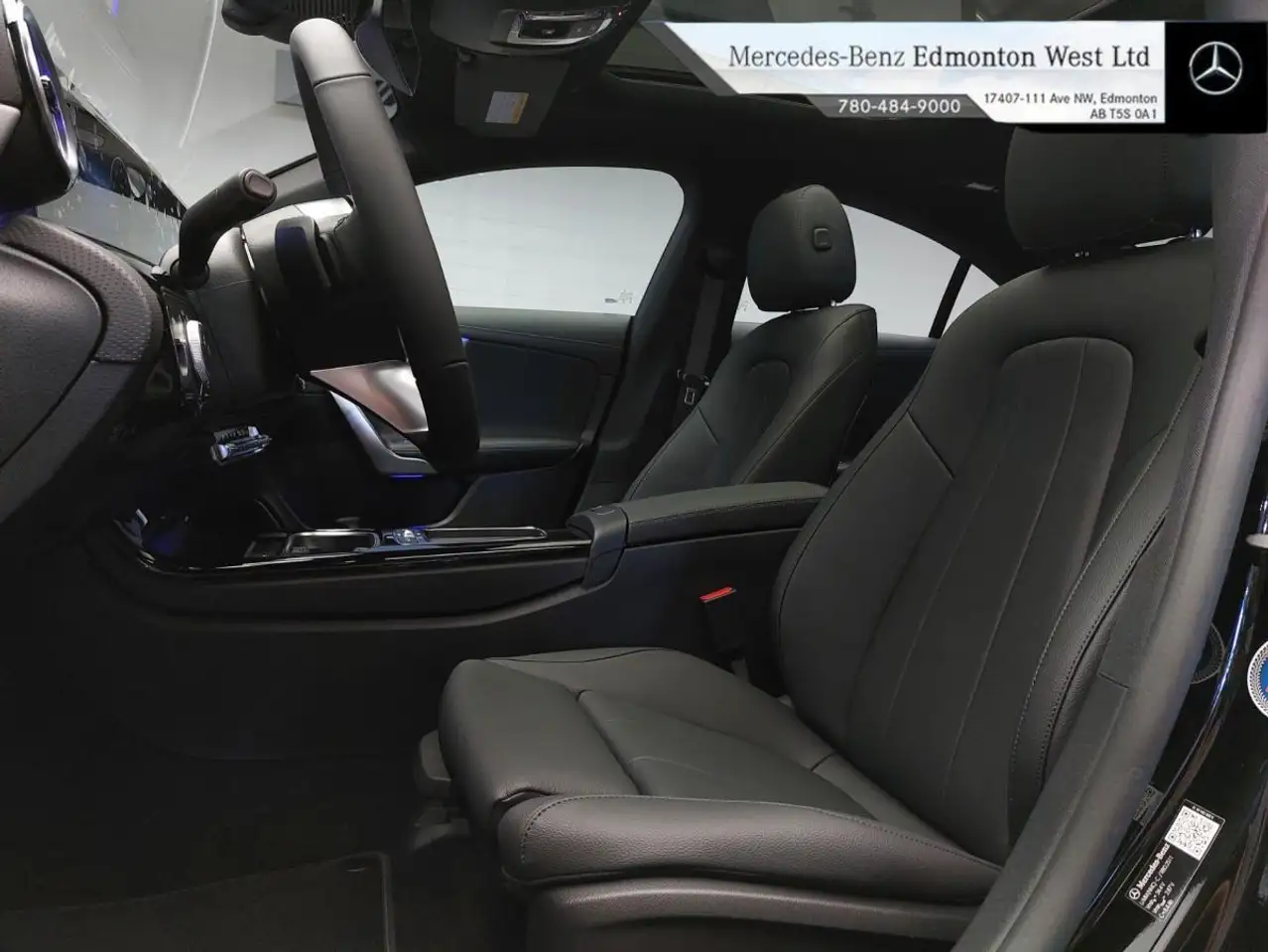 Mercedes-Benz CLA снимка Mercedes-Benz CLA
