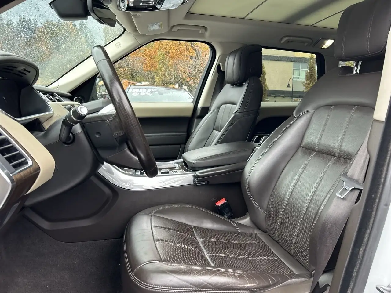 Land Rover Range Rover Sport снимка Land Rover Range Rover Sport