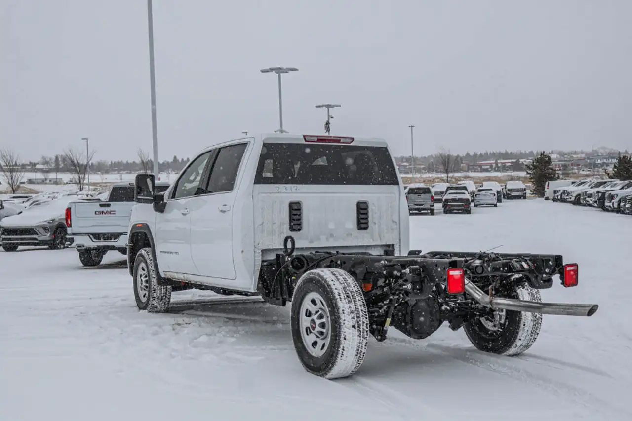 GMC Sierra 3500HD снимка GMC Sierra 3500HD