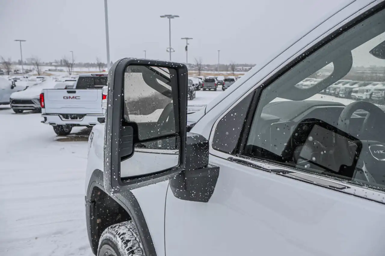 GMC Sierra 3500HD снимка GMC Sierra 3500HD