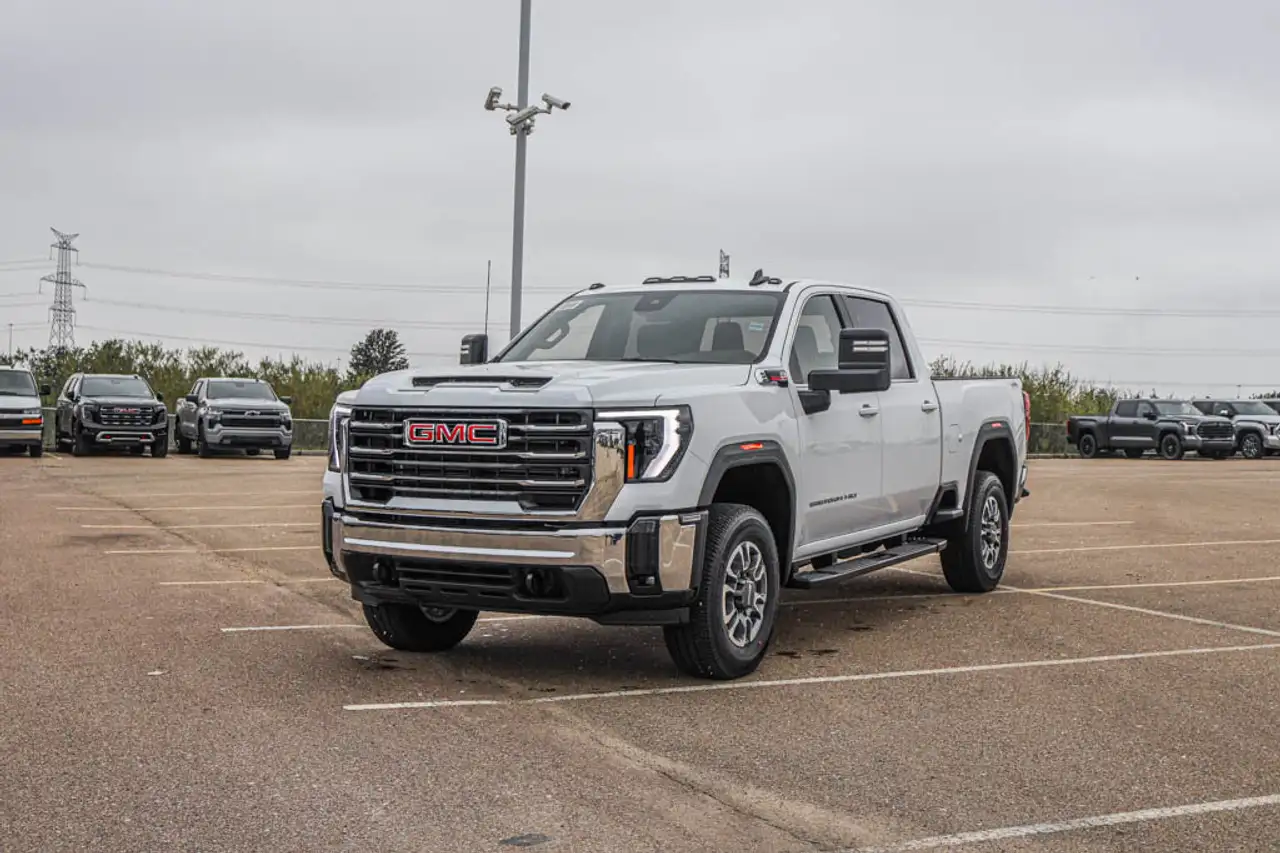 GMC Sierra 3500HD photo GMC Sierra 3500HD