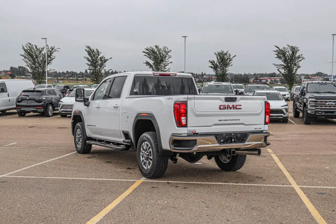 GMC Sierra 3500HD photo GMC Sierra 3500HD