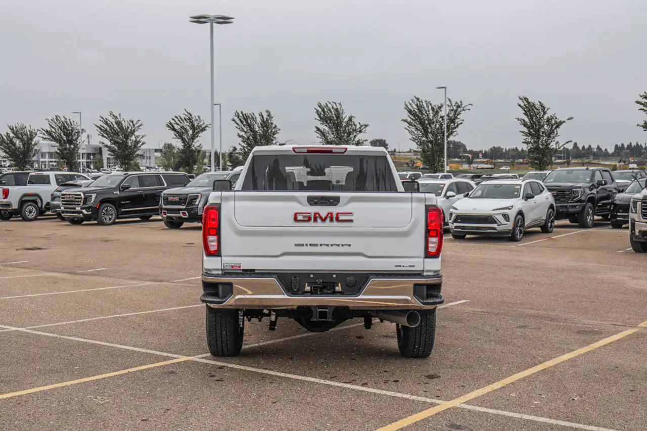 GMC Sierra 3500HD photo GMC Sierra 3500HD