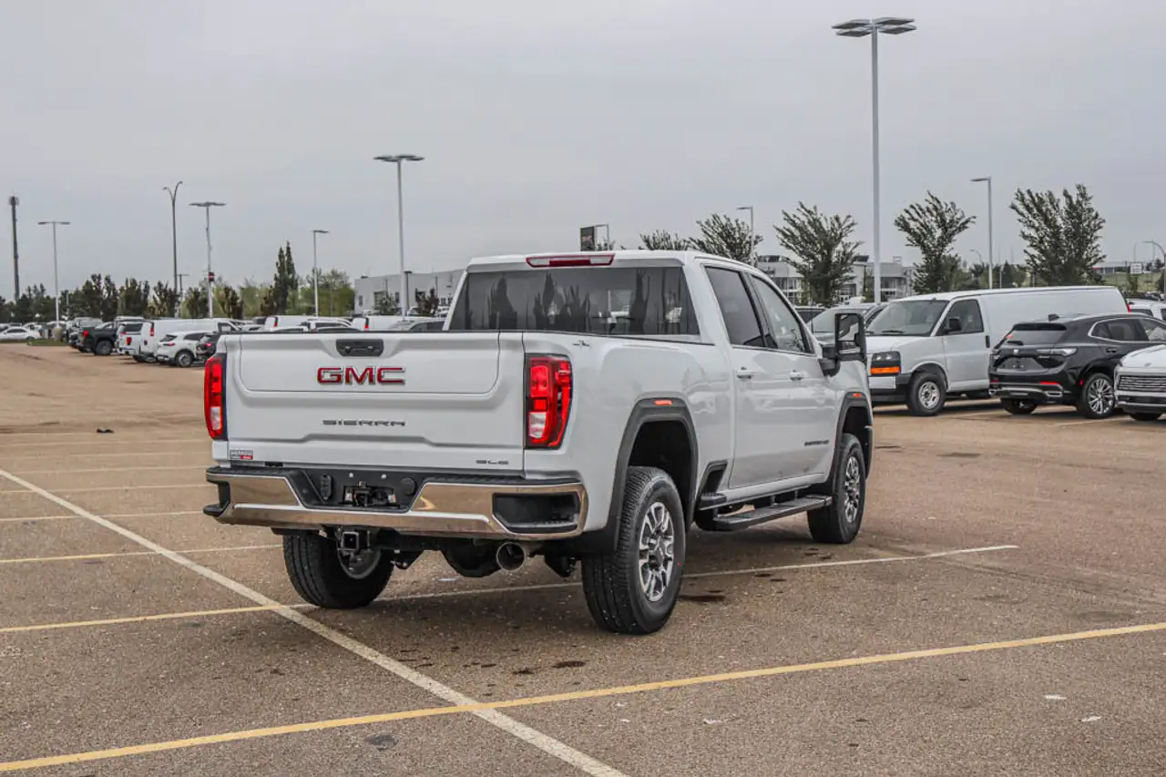 GMC Sierra 3500HD photo GMC Sierra 3500HD