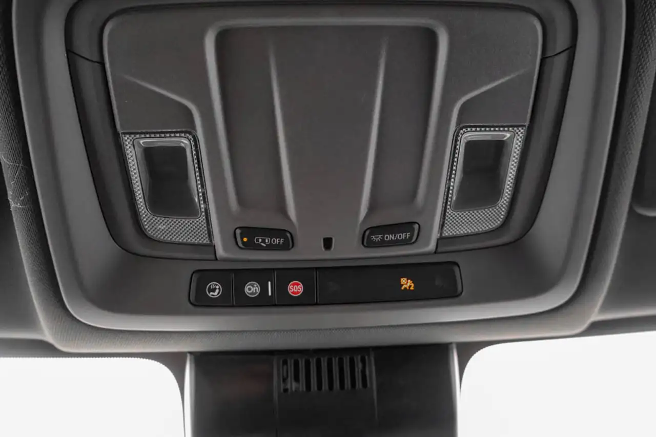 GMC Sierra 3500HD снимка GMC Sierra 3500HD