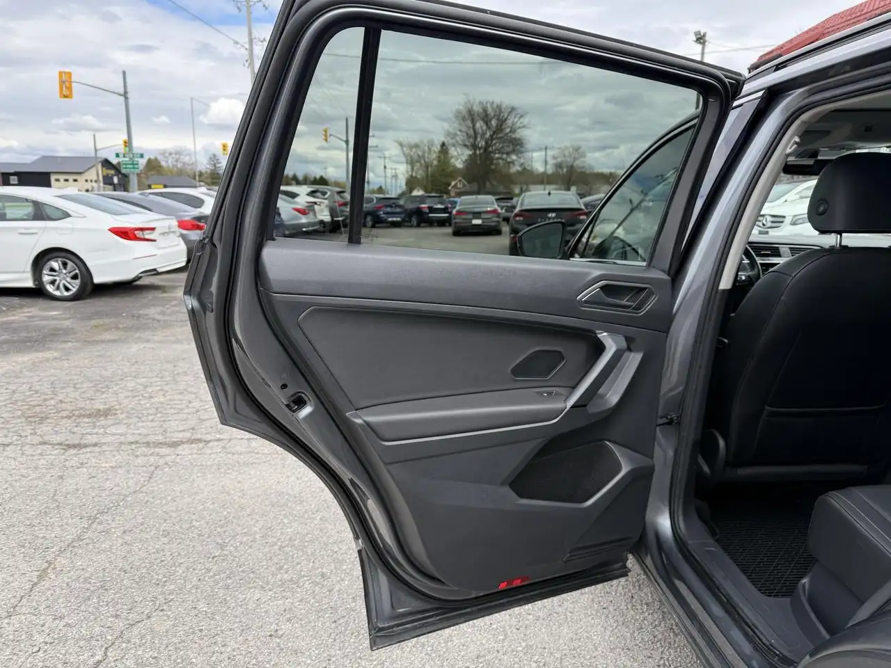 Volkswagen Tiguan снимка Volkswagen Tiguan