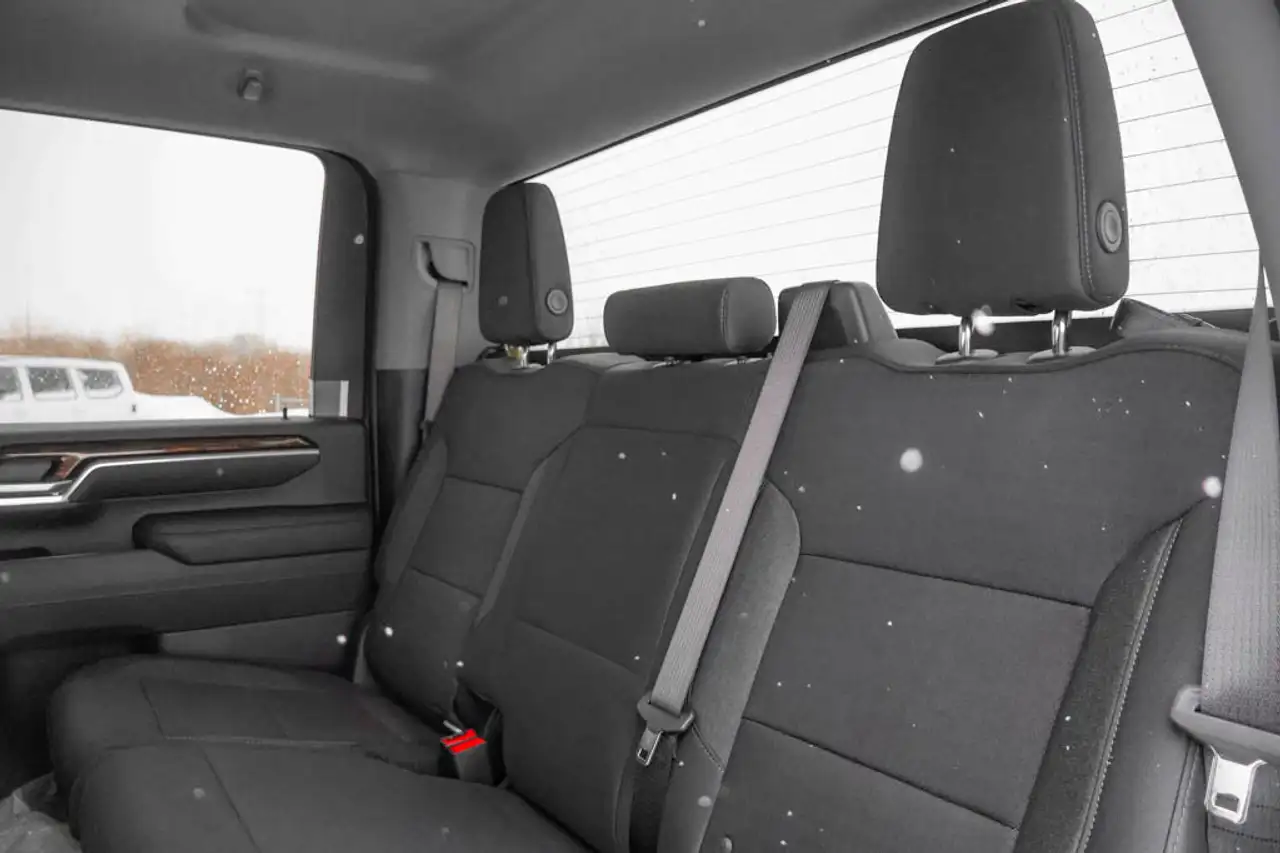 GMC Sierra 3500HD снимка GMC Sierra 3500HD