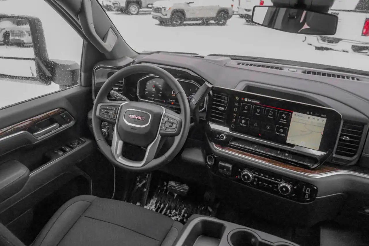 GMC Sierra 3500HD снимка GMC Sierra 3500HD