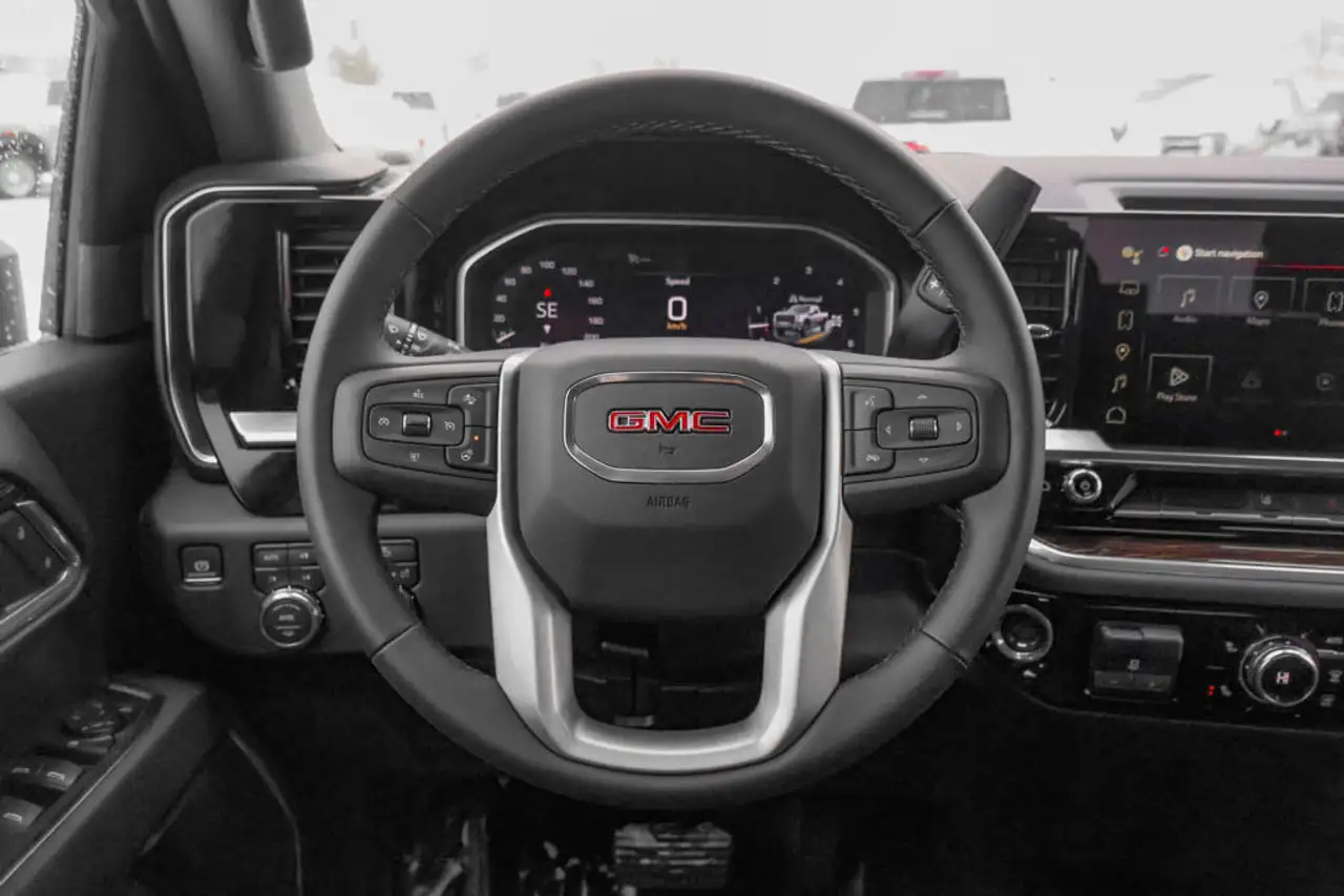 GMC Sierra 3500HD снимка GMC Sierra 3500HD