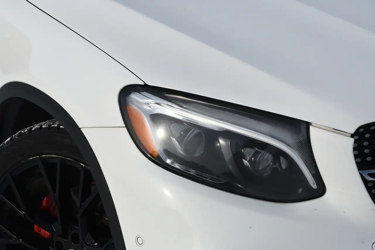 Mercedes-Benz GLC photo Mercedes-Benz GLC