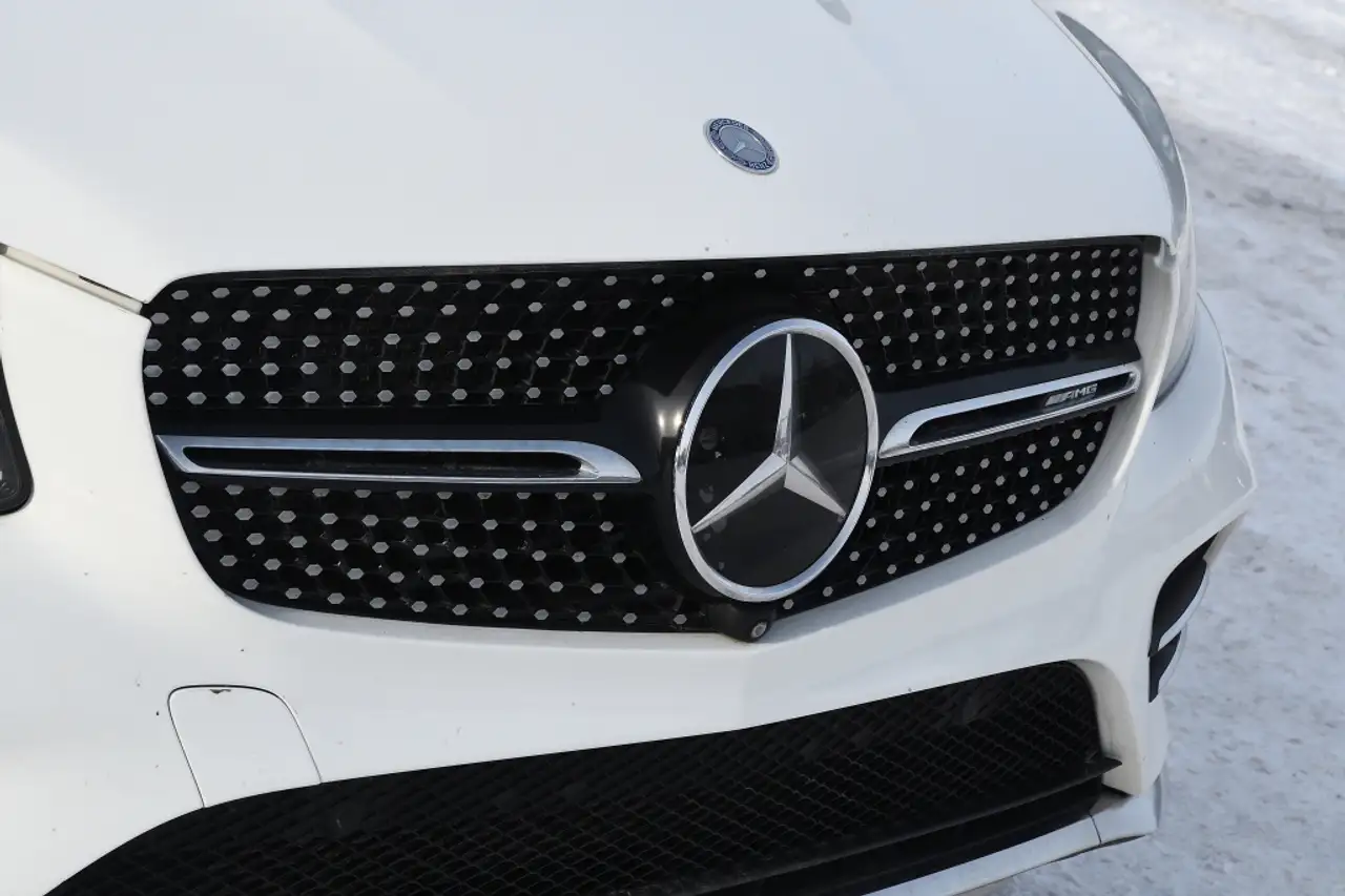 Mercedes-Benz GLC photo Mercedes-Benz GLC