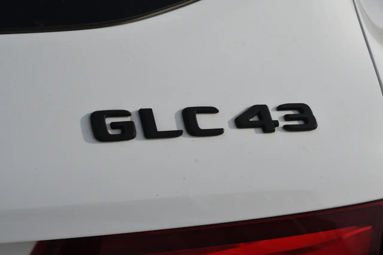 Mercedes-Benz GLC photo Mercedes-Benz GLC