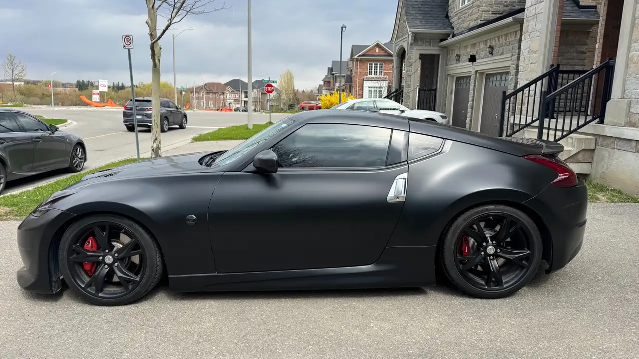 Nissan 370Z снимка Nissan 370Z
