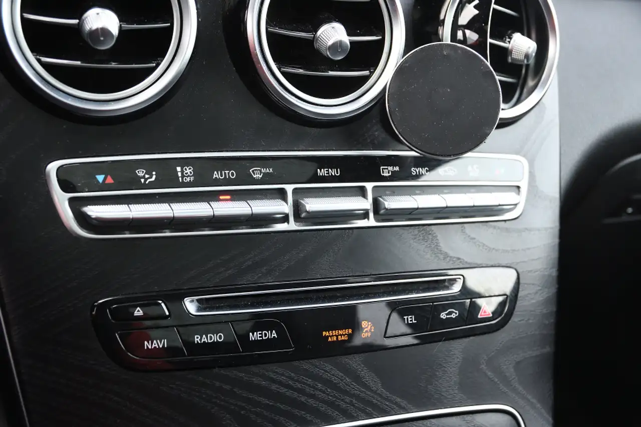 Mercedes-Benz GLC photo Mercedes-Benz GLC