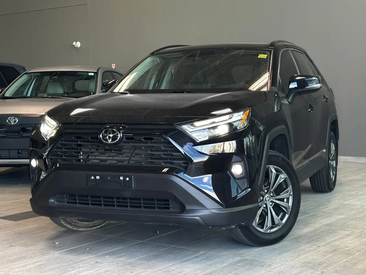 Toyota RAV 4 снимка Toyota RAV 4
